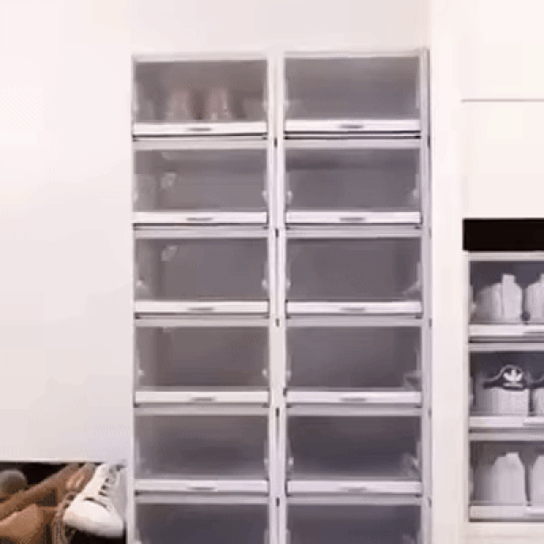 Imazh i kutisë së këpucëve SHOEZY